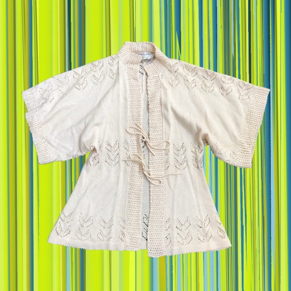 Beautiful vintage crochet kimono cardigan